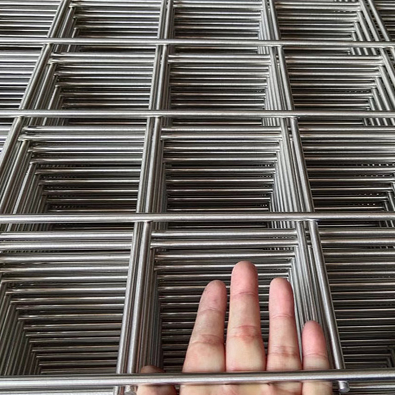 custom chainlink fence